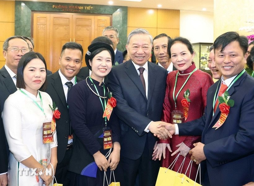 Tổng Bí thư gợi ý doanh nghiệp sản xuất mặt hàng phục vụ "trụ đỡ của nền kinh tế" mở nhà máy ở Cuba - Ảnh 3. Tổng Bí thư gợi ý doanh nghiệp sản xuất mặt hàng phục vụ "trụ đỡ của nền kinh tế" mở nhà máy ở Cuba - Ảnh 3.