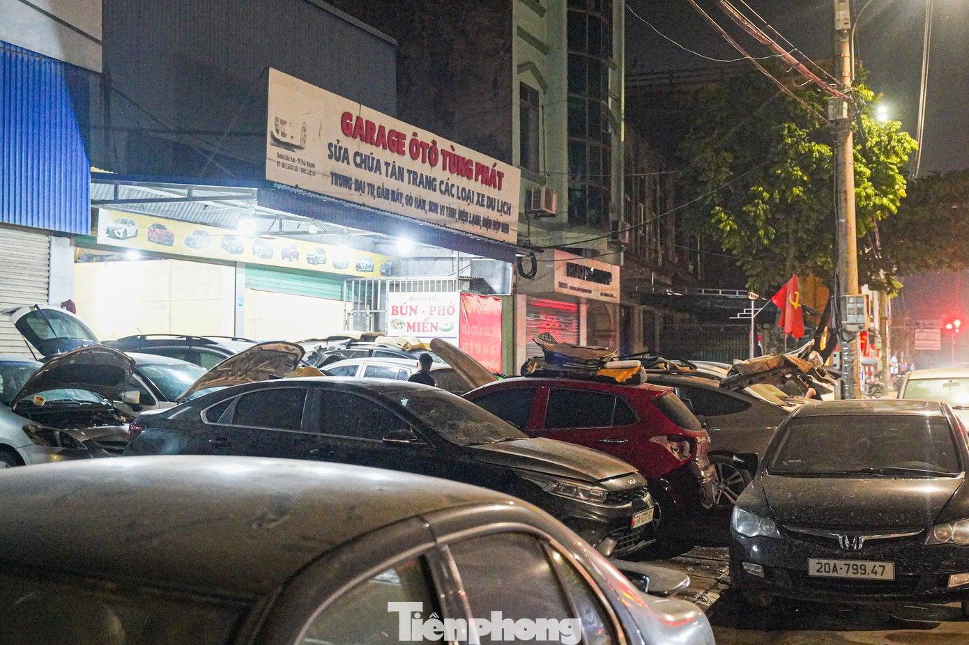 Hàng nghìn xe ngập nước, gara ở Thái Nguyên làm xuyên đêm vẫn quá tải- Ảnh 10.