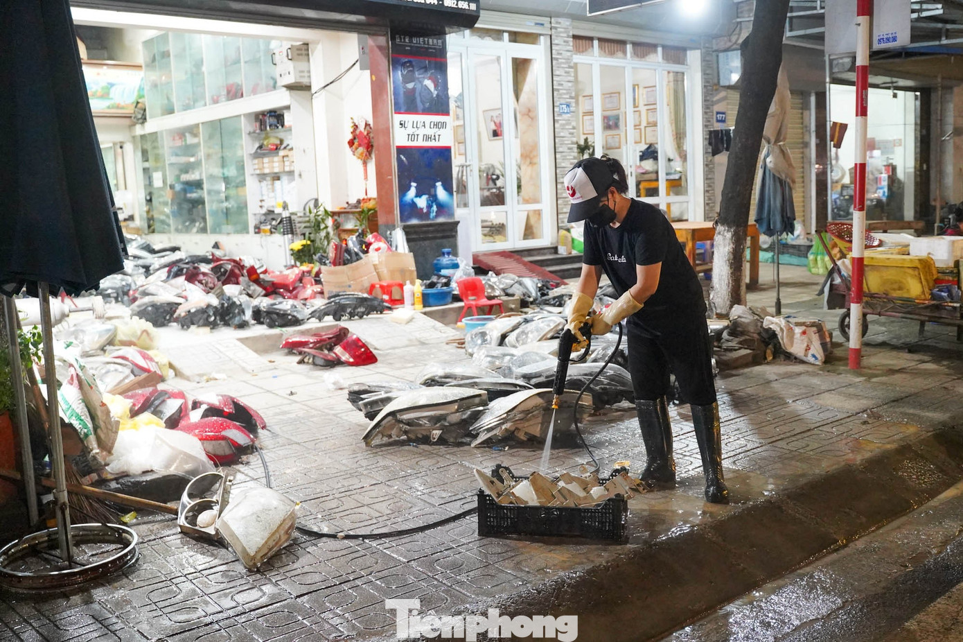 Hàng nghìn xe ngập nước, gara ở Thái Nguyên làm xuyên đêm vẫn quá tải- Ảnh 19.