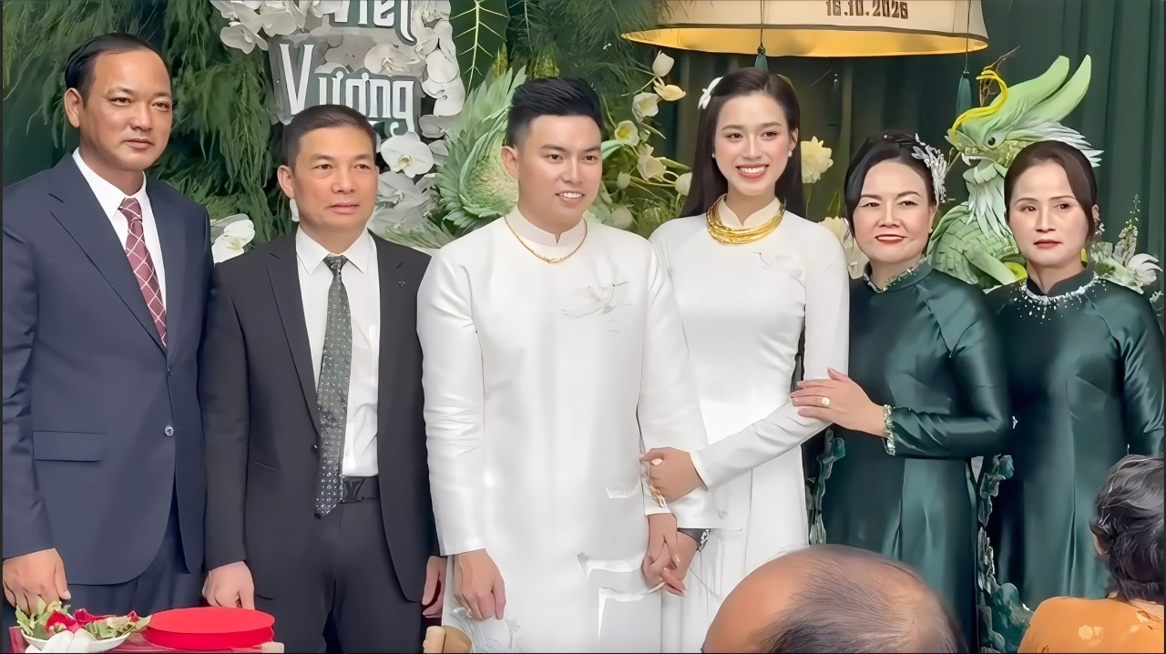 Bố chồng nói gì về Đỗ Thị Hà?- Ảnh 2. Bố chồng nói gì về Đỗ Thị Hà?- Ảnh 2.