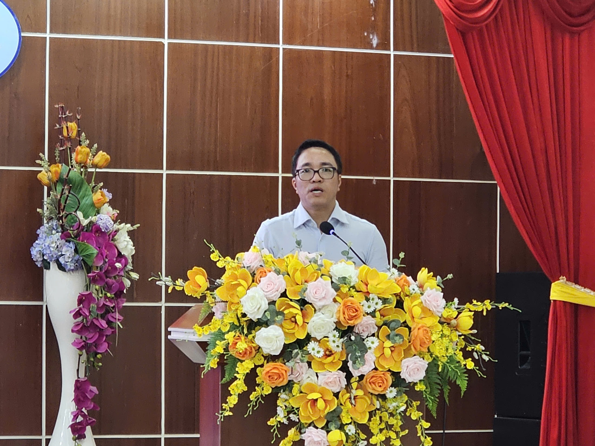 EVN khuyến khích và hỗ trợ người dân lắp điện mặt trời mái nhà tự dùng- Ảnh 3. EVN khuyến khích và hỗ trợ người dân lắp điện mặt trời mái nhà tự dùng- Ảnh 3.
