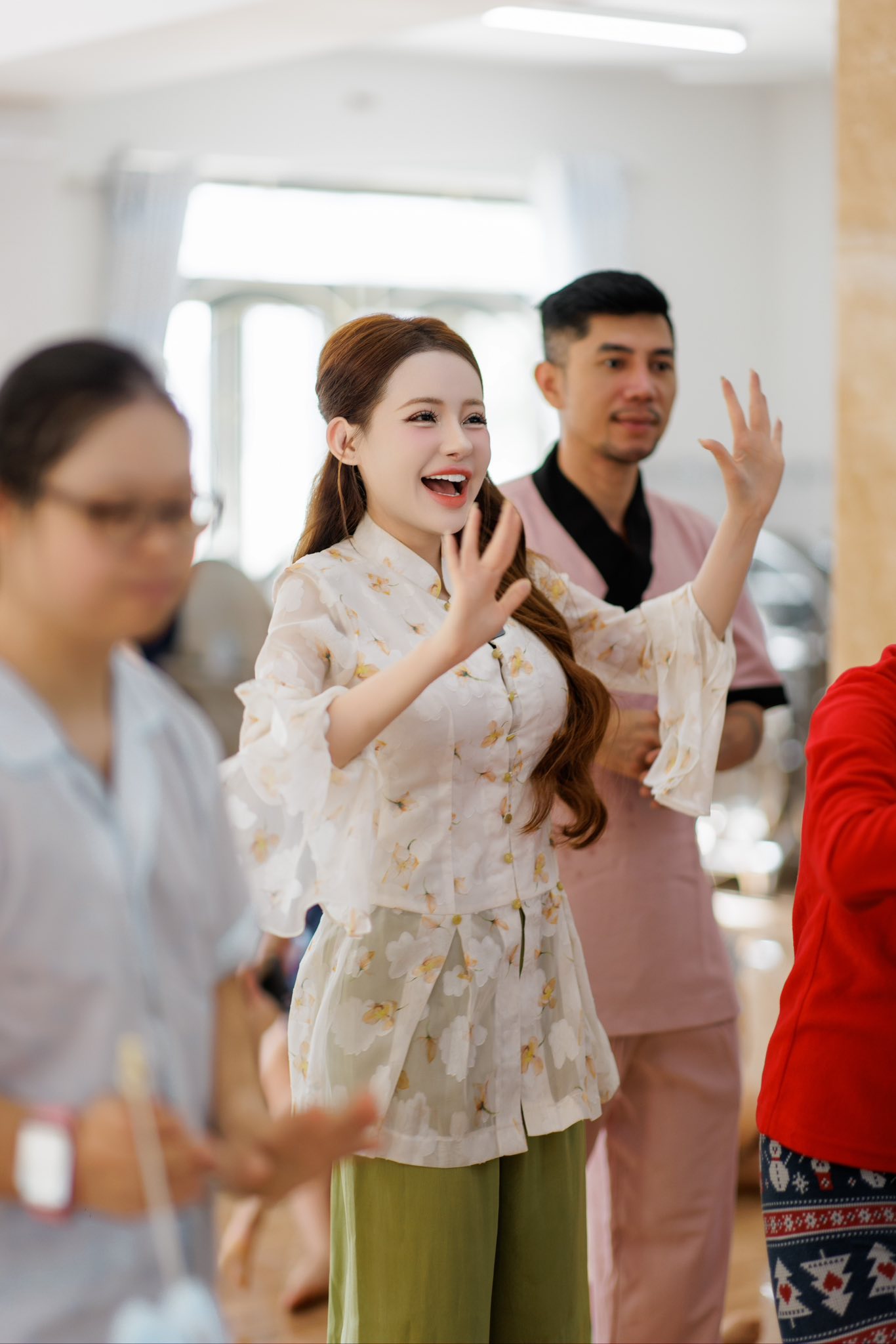 Lương Bằng Quang “điên loạn, tan nát” đợi Ngân 98 trở về- Ảnh 2. Lương Bằng Quang “điên loạn, tan nát” đợi Ngân 98 trở về- Ảnh 2.