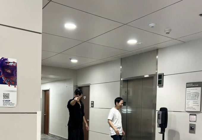 "Tóm dính" con trai đầu lòng của "anh sếp showbiz" và nàng thơ gen Z?- Ảnh 6. "Tóm dính" con trai đầu lòng của "anh sếp showbiz" và nàng thơ gen Z?- Ảnh 6.