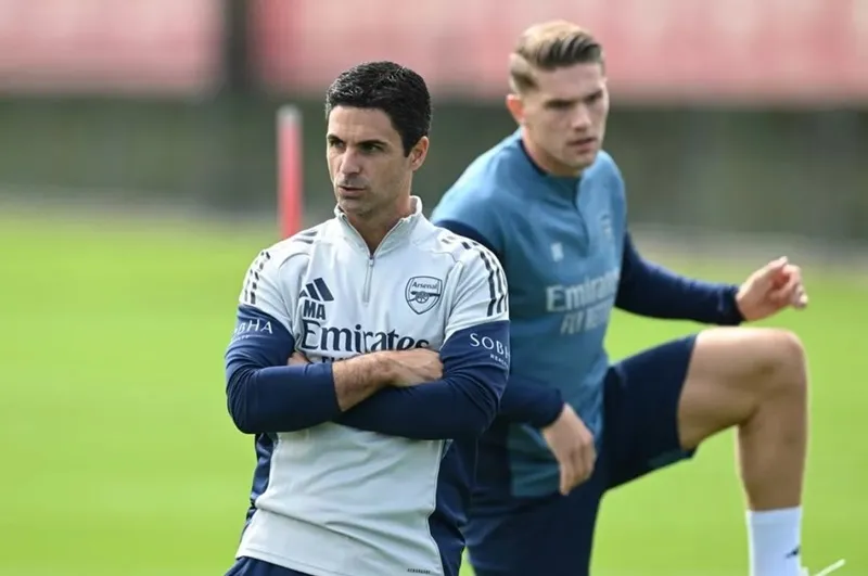 Arteta gửi lời nhắn nhủ Gyokeres sau chuỗi 6 trận không ghi bàn cho Arsenal- Ảnh 1.