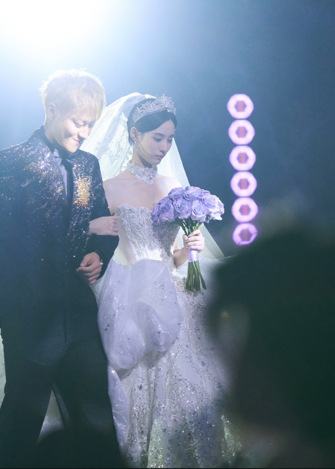 "Tóm dính" con trai đầu lòng của "anh sếp showbiz" và nàng thơ gen Z?- Ảnh 4. "Tóm dính" con trai đầu lòng của "anh sếp showbiz" và nàng thơ gen Z?- Ảnh 4.