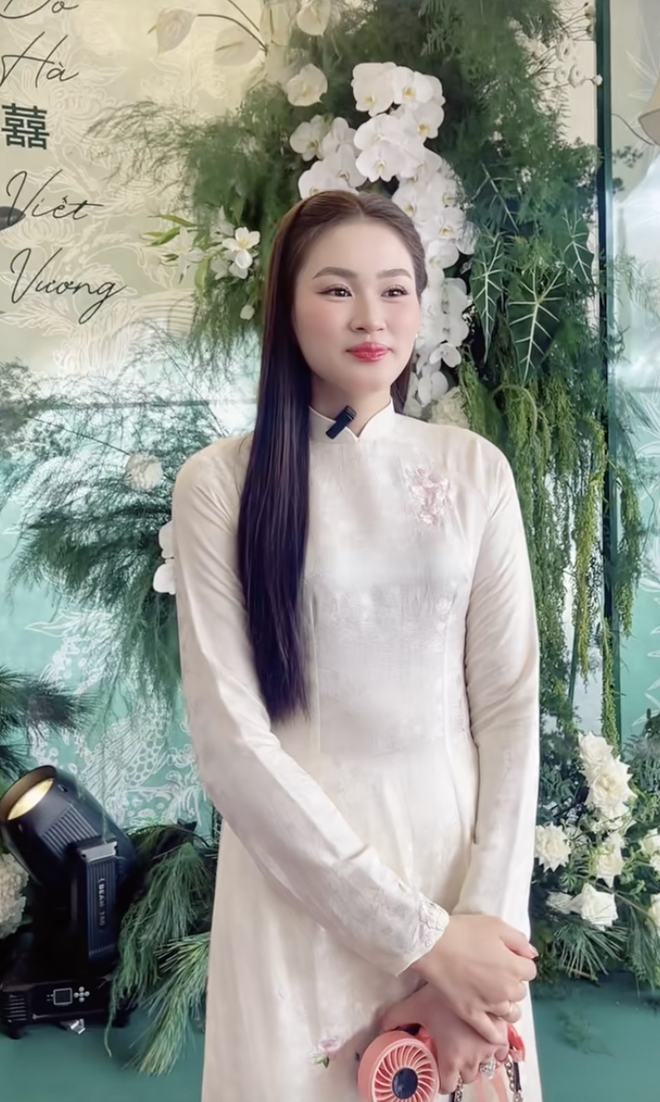 Giờ mới biết chị gái Hoa hậu Đỗ Hà cỡ này- Ảnh 4. Giờ mới biết chị gái Hoa hậu Đỗ Hà cỡ này- Ảnh 4.