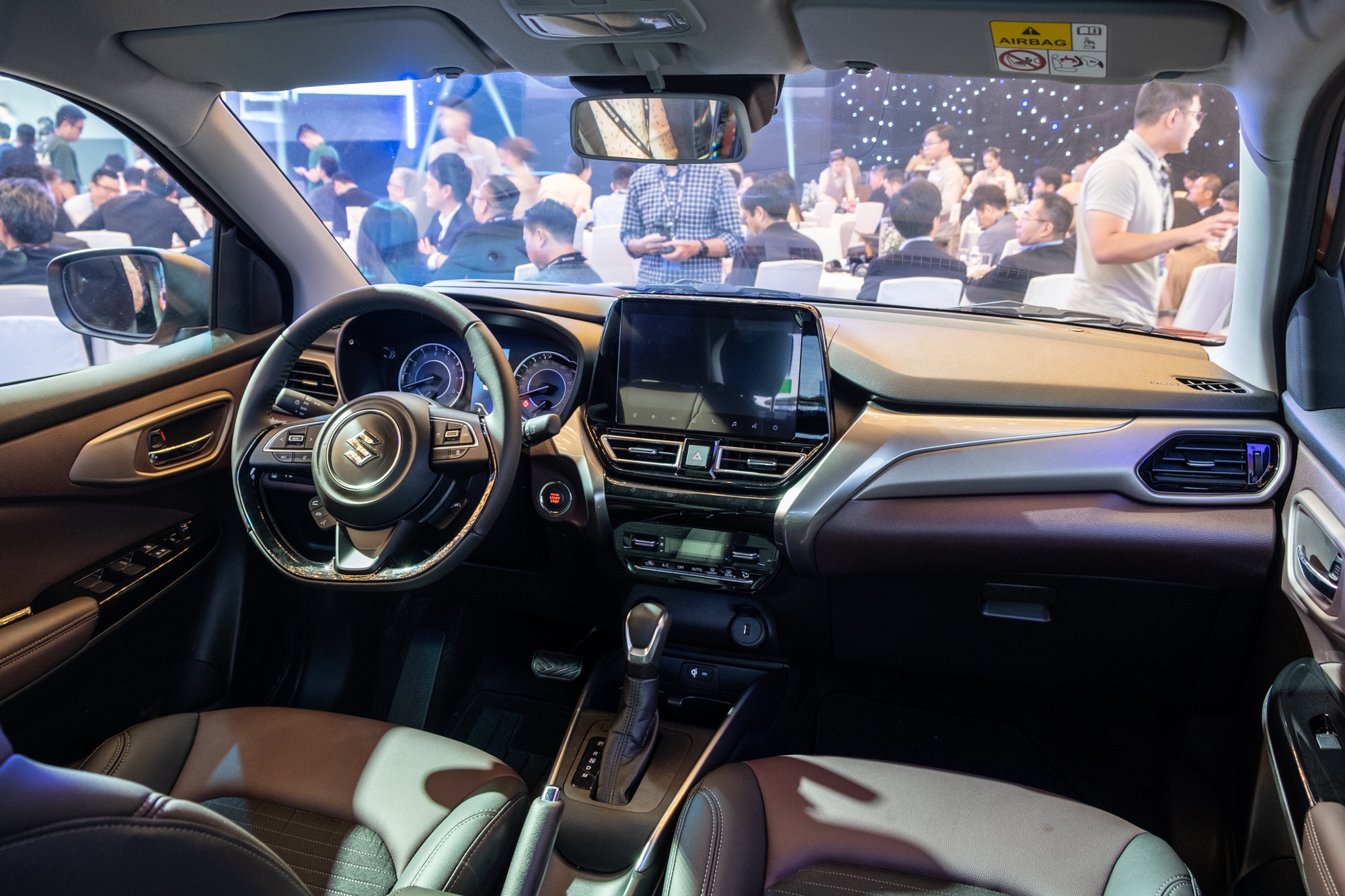 Chênh 1 triệu đồng, chọn Fronx bản cao nhất hay Yaris Cross xăng, bảng so sánh này sẽ giúp bạn dễ quyết định hơn- Ảnh 5. Chênh 1 triệu đồng, chọn Fronx bản cao nhất hay Yaris Cross xăng, bảng so sánh này sẽ giúp bạn dễ quyết định hơn- Ảnh 5.