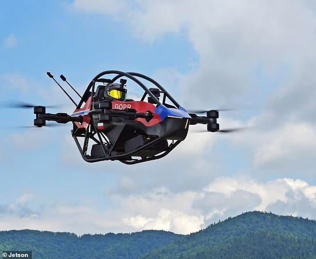 Cuộc đua 'Công thức 1’ trên không đầu tiên biến viễn tưởng thành hiện thực- Ảnh 7. Cuộc đua 'Công thức 1’ trên không đầu tiên biến viễn tưởng thành hiện thực- Ảnh 7.