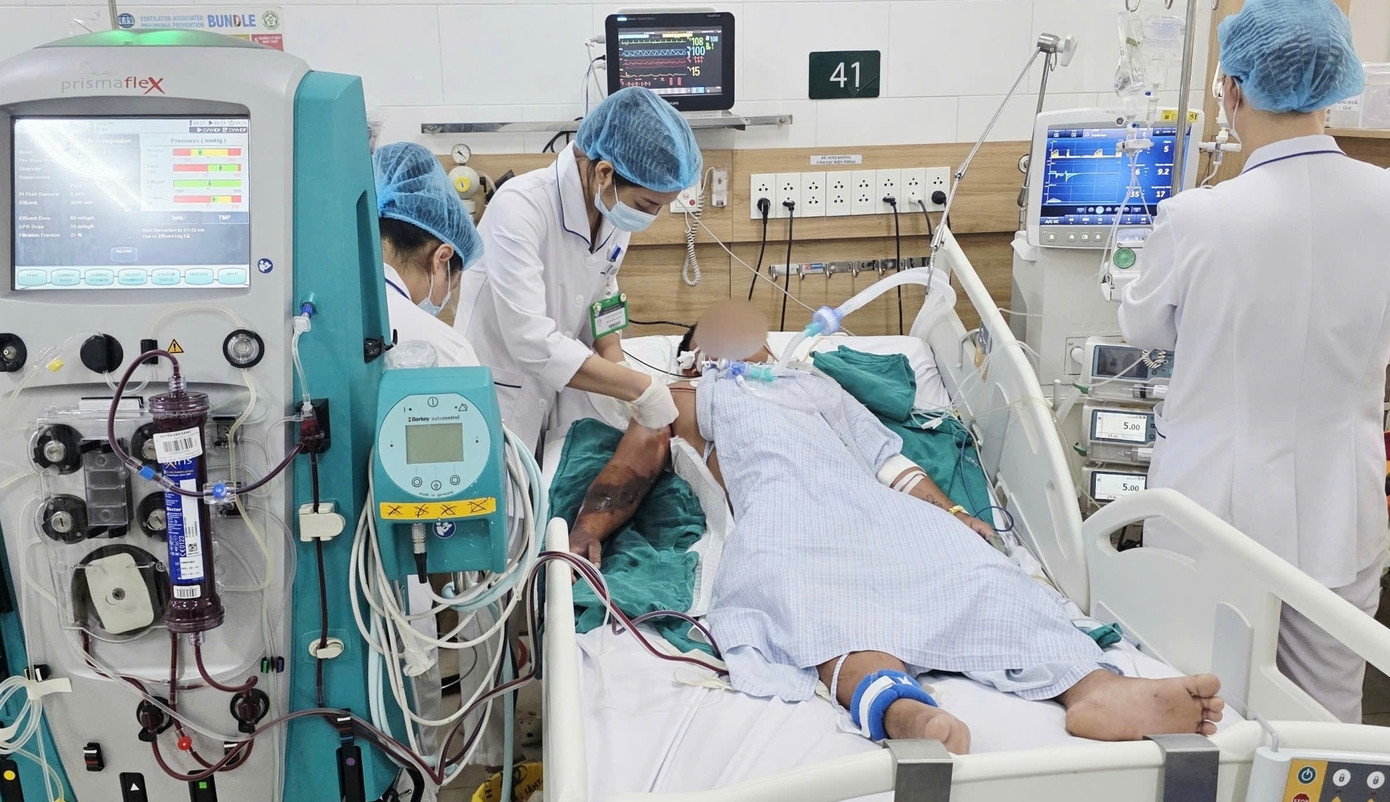 Bị Rắn Hổ Mang Cắn, Nam Bệnh Nhân 34 Tuổi Tử Vong Vì Bỏ Qua ‘Giờ Vàng’ Cấp Cứu- Ảnh 1. Bị Rắn Hổ Mang Cắn, Nam Bệnh Nhân 34 Tuổi Tử Vong Vì Bỏ Qua ‘Giờ Vàng’ Cấp Cứu- Ảnh 1.