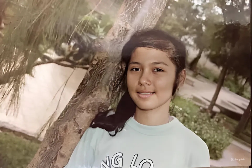 16 tuổi đã ra dáng đại mỹ nhân cả Việt Nam có đúng 1 người: Nhan sắc trời cao ban tặng, đẹp gì mà đẹp kinh thế- Ảnh 2. 16 tuổi đã ra dáng đại mỹ nhân cả Việt Nam có đúng 1 người: Nhan sắc trời cao ban tặng, đẹp gì mà đẹp kinh thế- Ảnh 2.