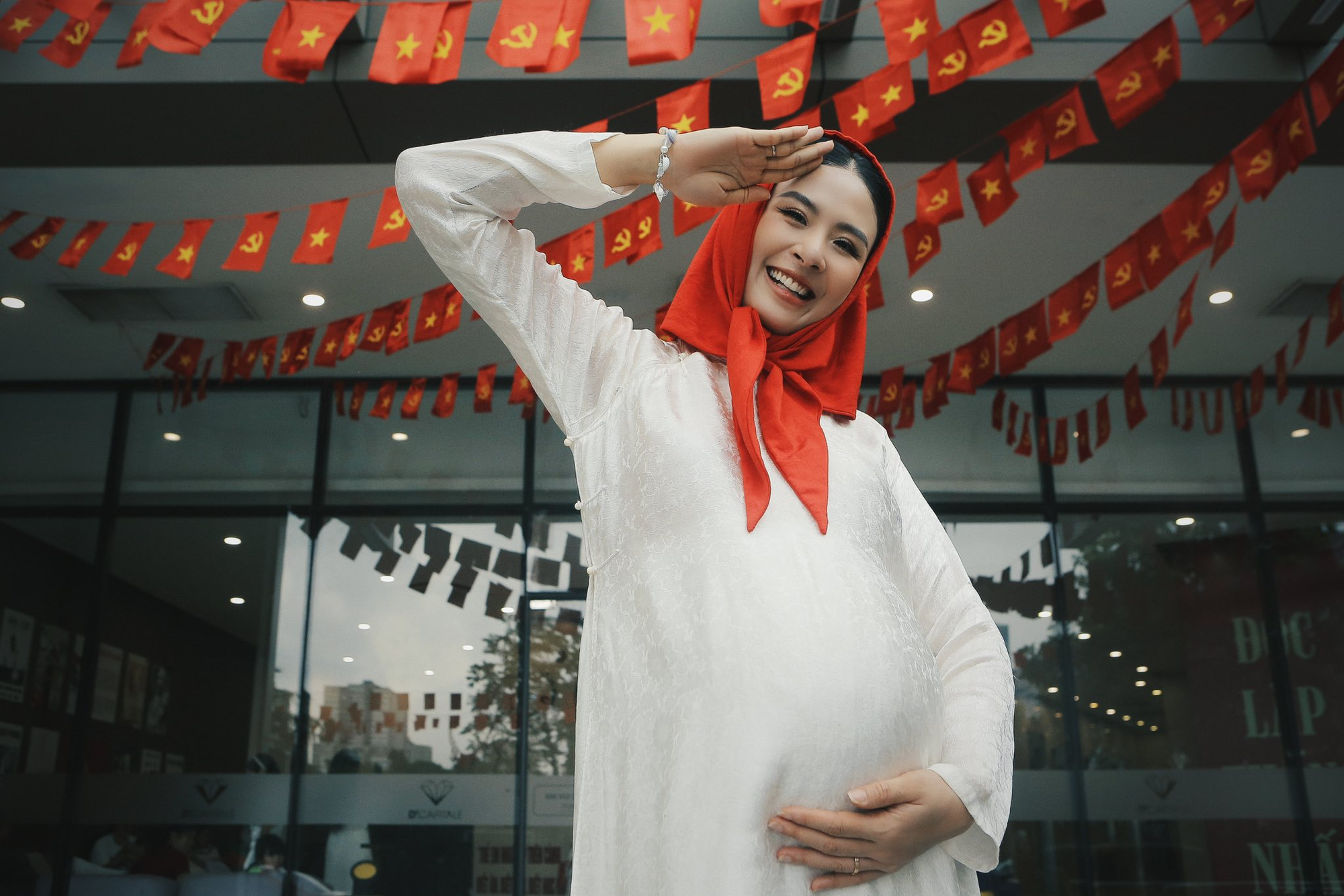 4 hot mom rủ nhau 4 hot mom rủ nhau