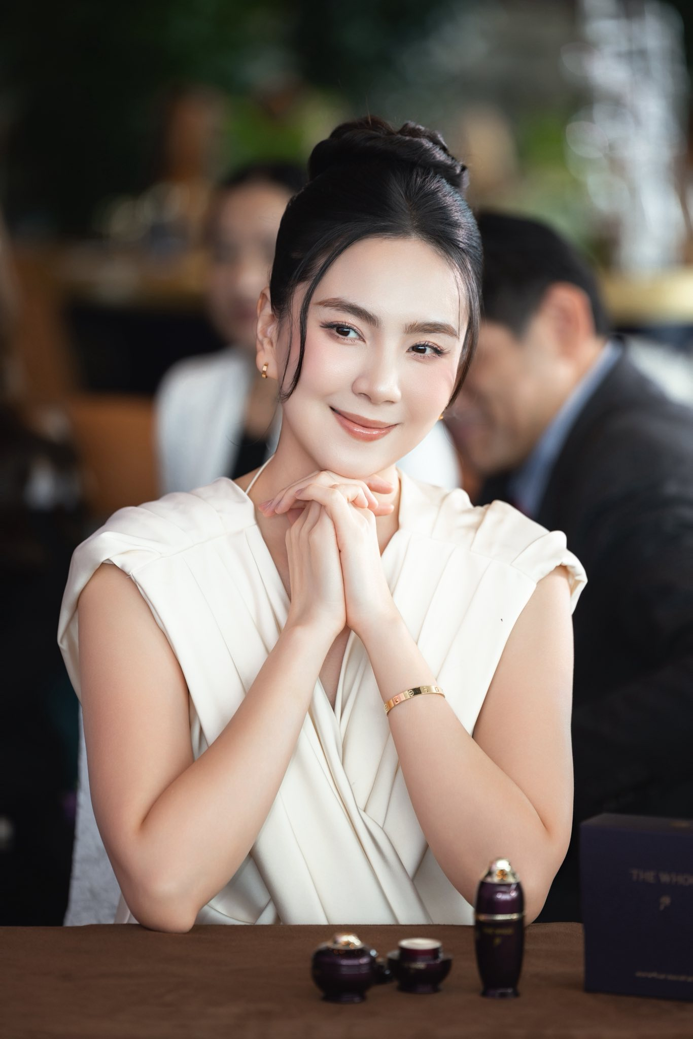 4 hot mom rủ nhau 4 hot mom rủ nhau