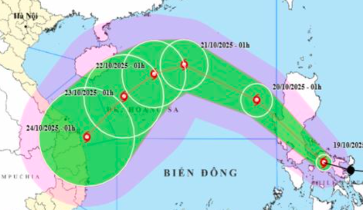Bão Fengshen giật cấp 10, vào Biển Đông chiều tối nay- Ảnh 1.