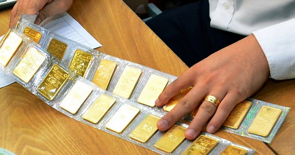 Giá vàng miếng SJC tự do &quot;bốc hơi&quot; 15 triệu đồng chỉ trong 2 ngày