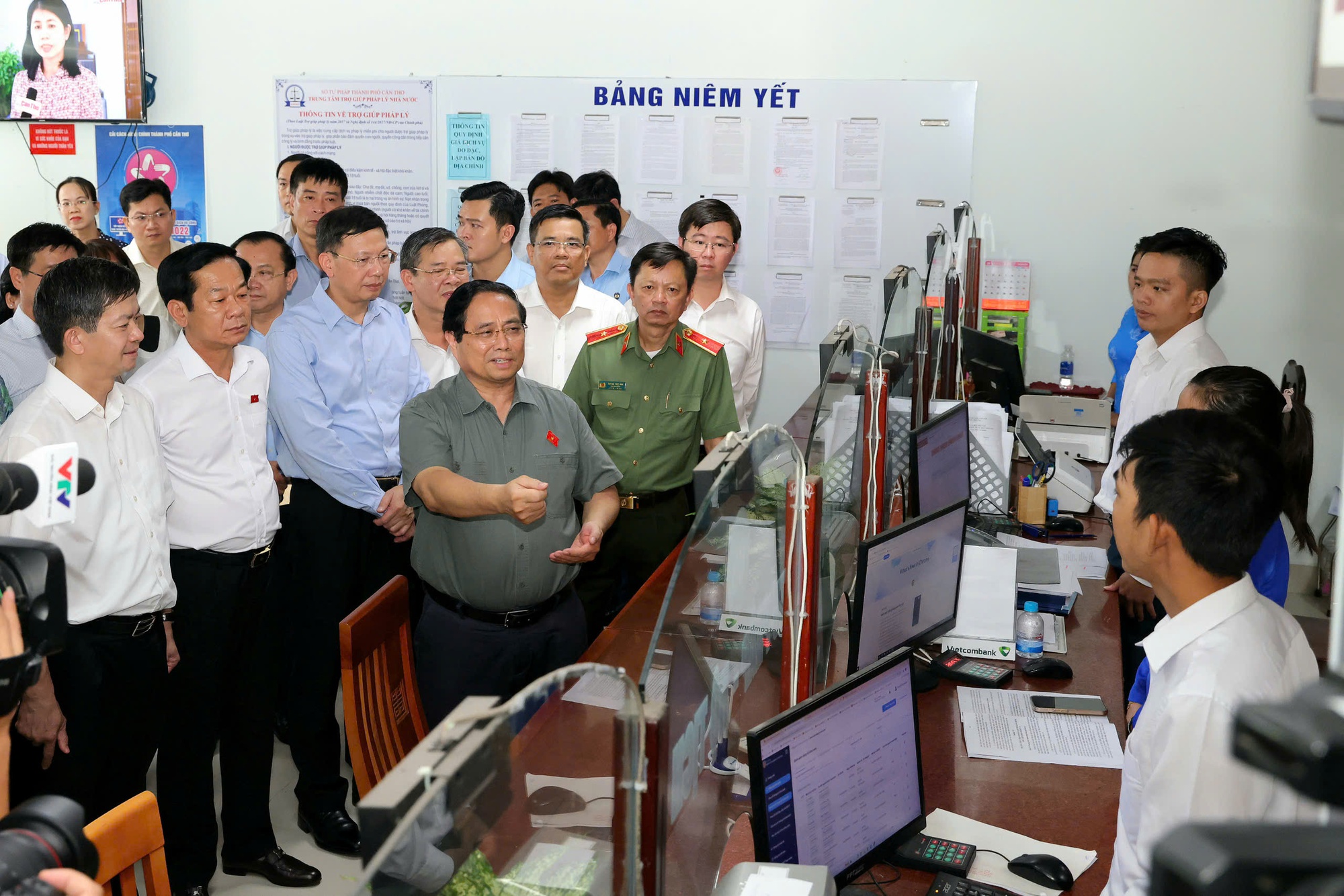 Thủ tướng chỉ đạo dự án Bệnh viện Ung bướu Cần Thơ phải hoàn thành vào cuối năm 2026- Ảnh 7. Thủ tướng chỉ đạo dự án Bệnh viện Ung bướu Cần Thơ phải hoàn thành vào cuối năm 2026- Ảnh 7.