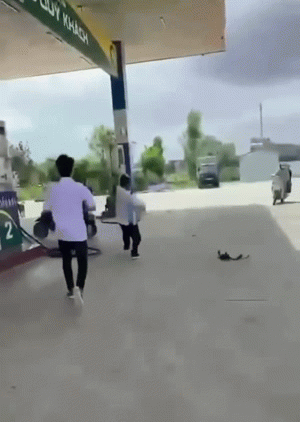 Vụ nam sinh lớp 12 bị đâm tử vong ở Thanh Hoá: Công an thông tin về nguyên nhân- Ảnh 1. Vụ nam sinh lớp 12 bị đâm tử vong ở Thanh Hoá: Công an thông tin về nguyên nhân- Ảnh 1.