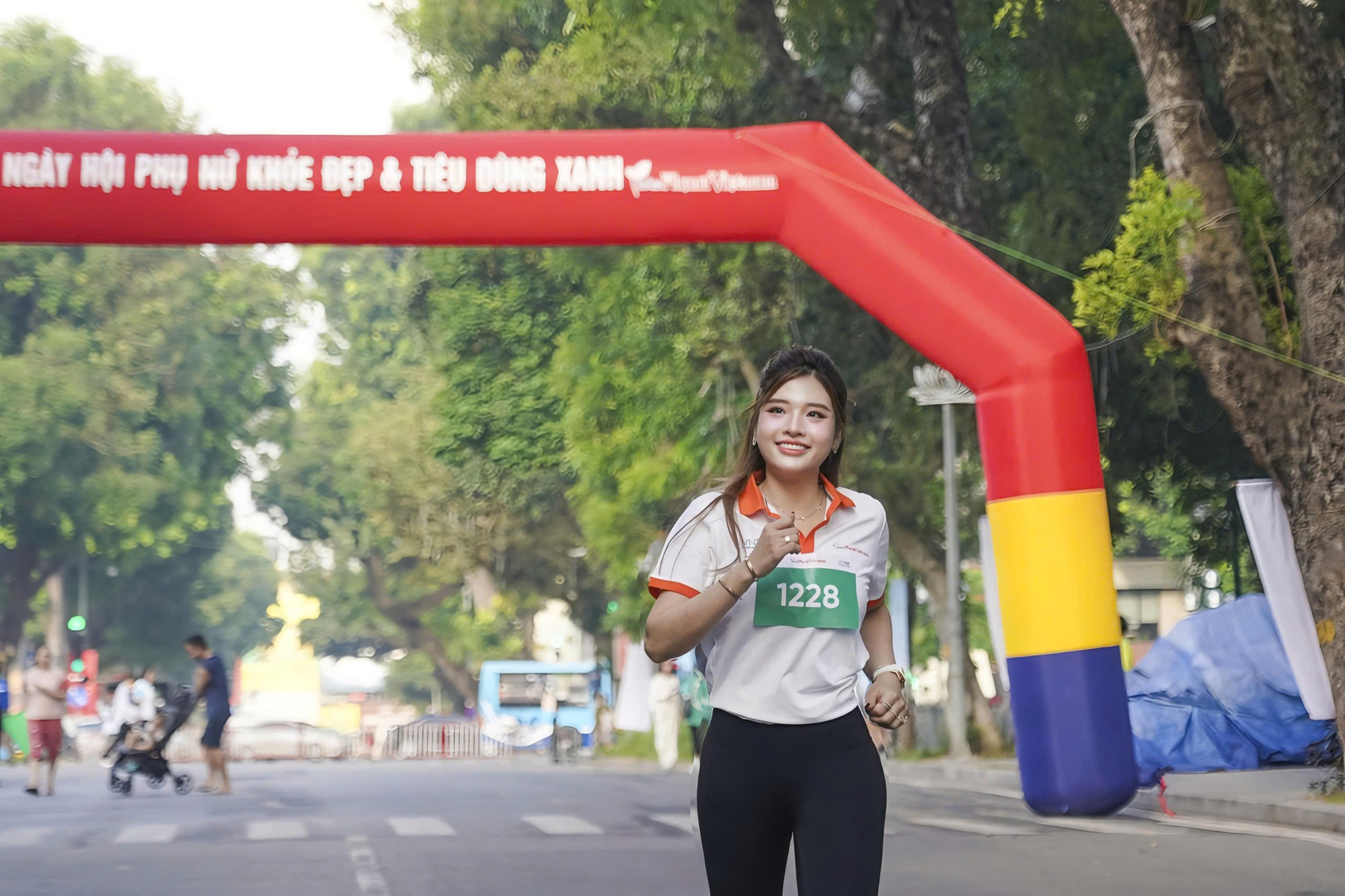 Hoa hậu Phan Hoàng Thu tuổi 35: Mẹ đơn thân xinh đẹp, thành đạt, tích cực lan tỏa 1 thông điệp- Ảnh 3. Hoa hậu Phan Hoàng Thu tuổi 35: Mẹ đơn thân xinh đẹp, thành đạt, tích cực lan tỏa 1 thông điệp- Ảnh 3.