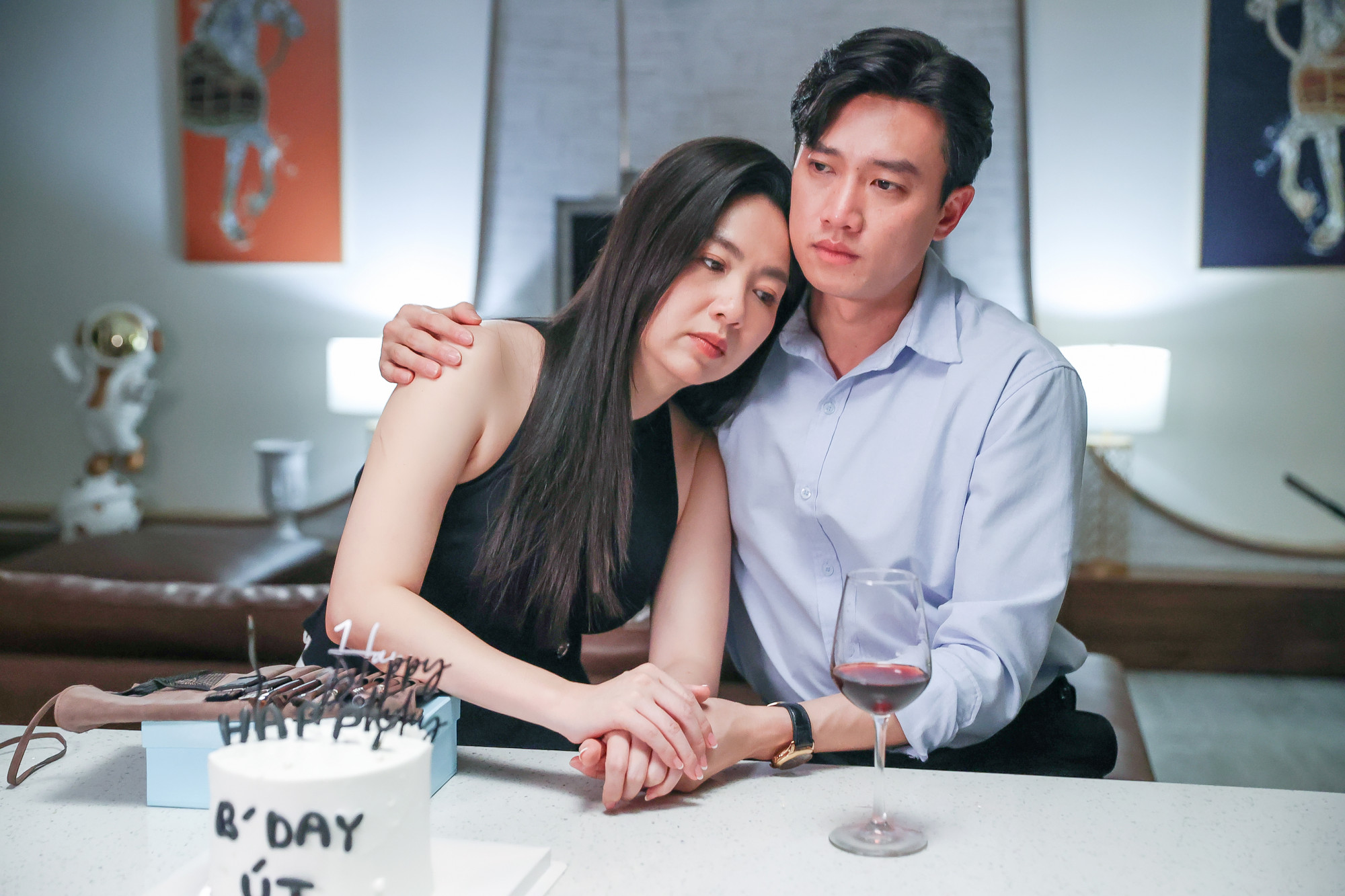 Việt Nam c&oacute; 1 tổng t&agrave;i vừa đẹp vừa gi&agrave;u ngang ngửa Trần Vỹ Đ&igrave;nh: Ở biệt thự 7000m2, trẻ m&atilde;i kh&ocirc;ng gi&agrave; suốt 15 năm- Ảnh 1.