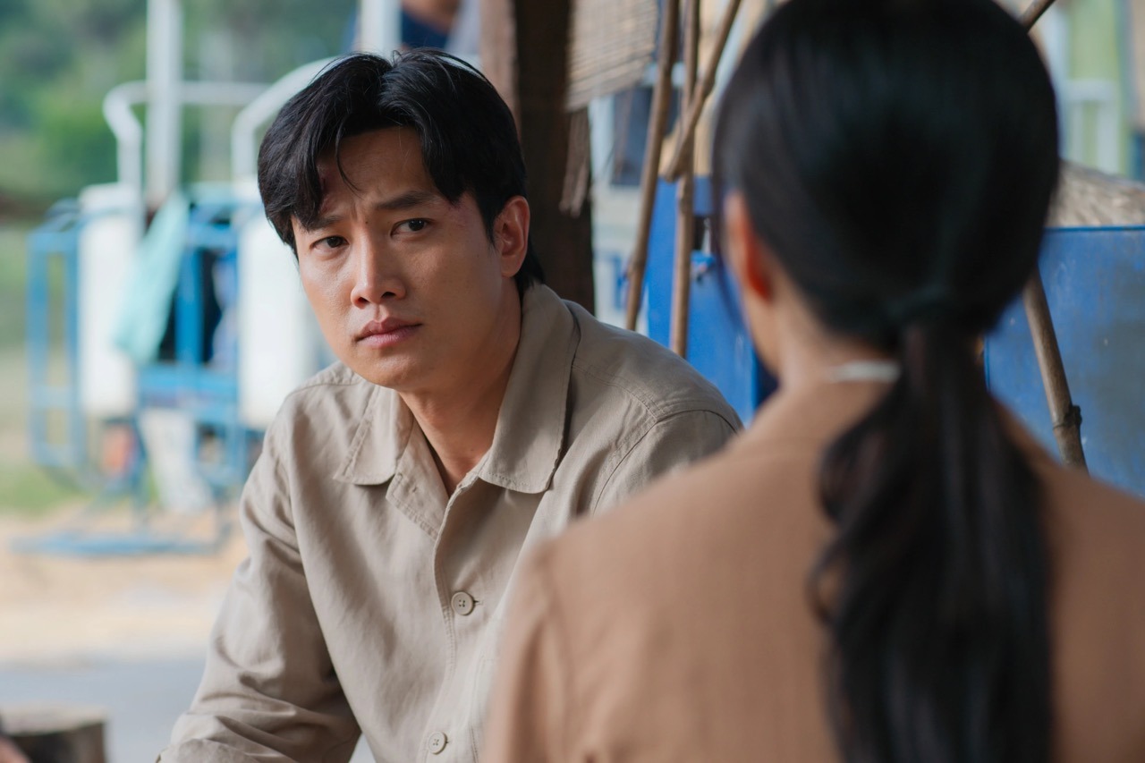 Việt Nam c&oacute; 1 tổng t&agrave;i vừa đẹp vừa gi&agrave;u ngang ngửa Trần Vỹ Đ&igrave;nh: Ở biệt thự 7000m2, trẻ m&atilde;i kh&ocirc;ng gi&agrave; suốt 15 năm- Ảnh 5.