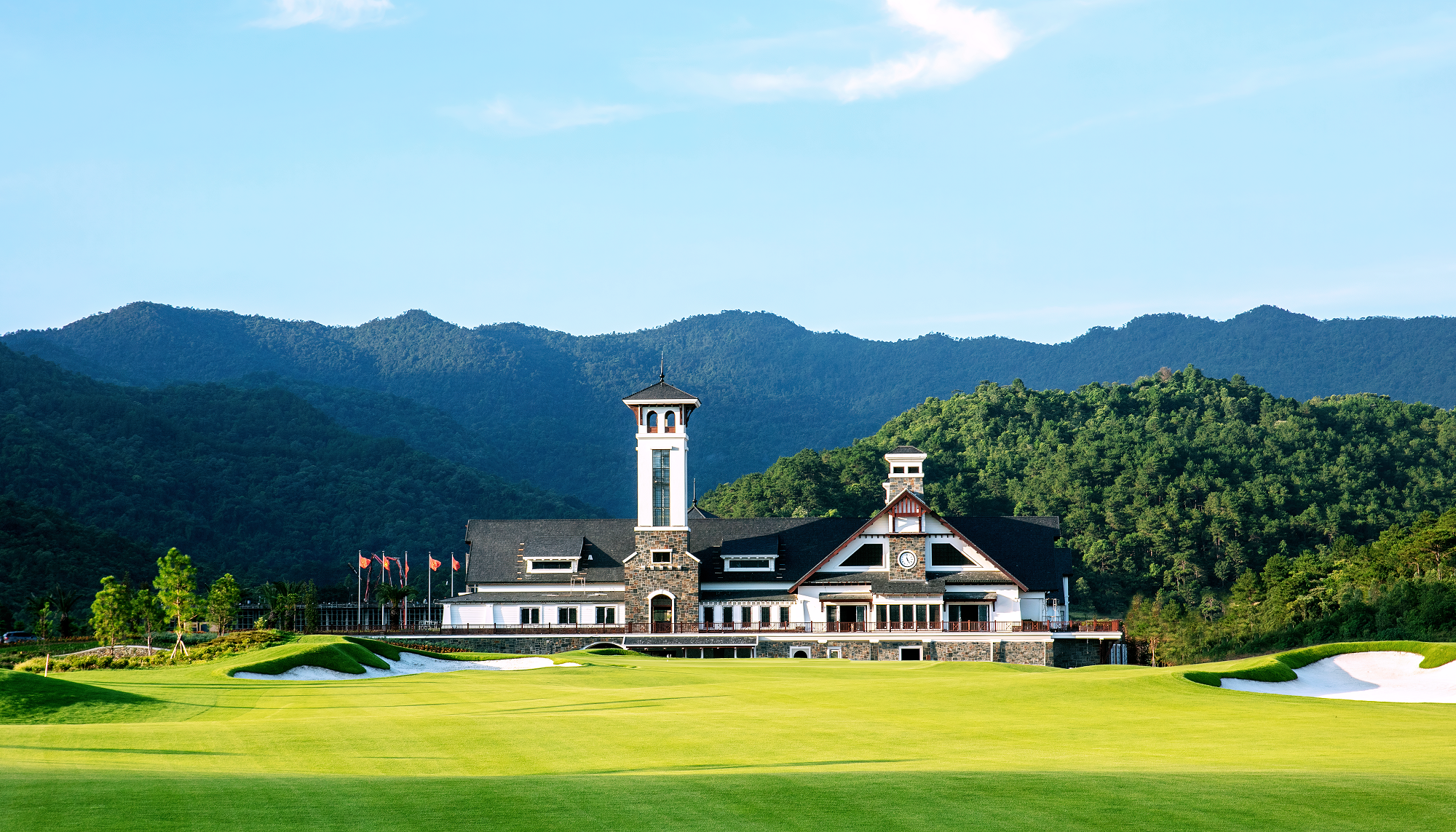 Thanh Lanh Valley Golf & Resort lọt top 10 sân golf phục vụ khách du lịch tốt nhất Việt Nam- Ảnh 1. Thanh Lanh Valley Golf & Resort lọt top 10 sân golf phục vụ khách du lịch tốt nhất Việt Nam- Ảnh 1.