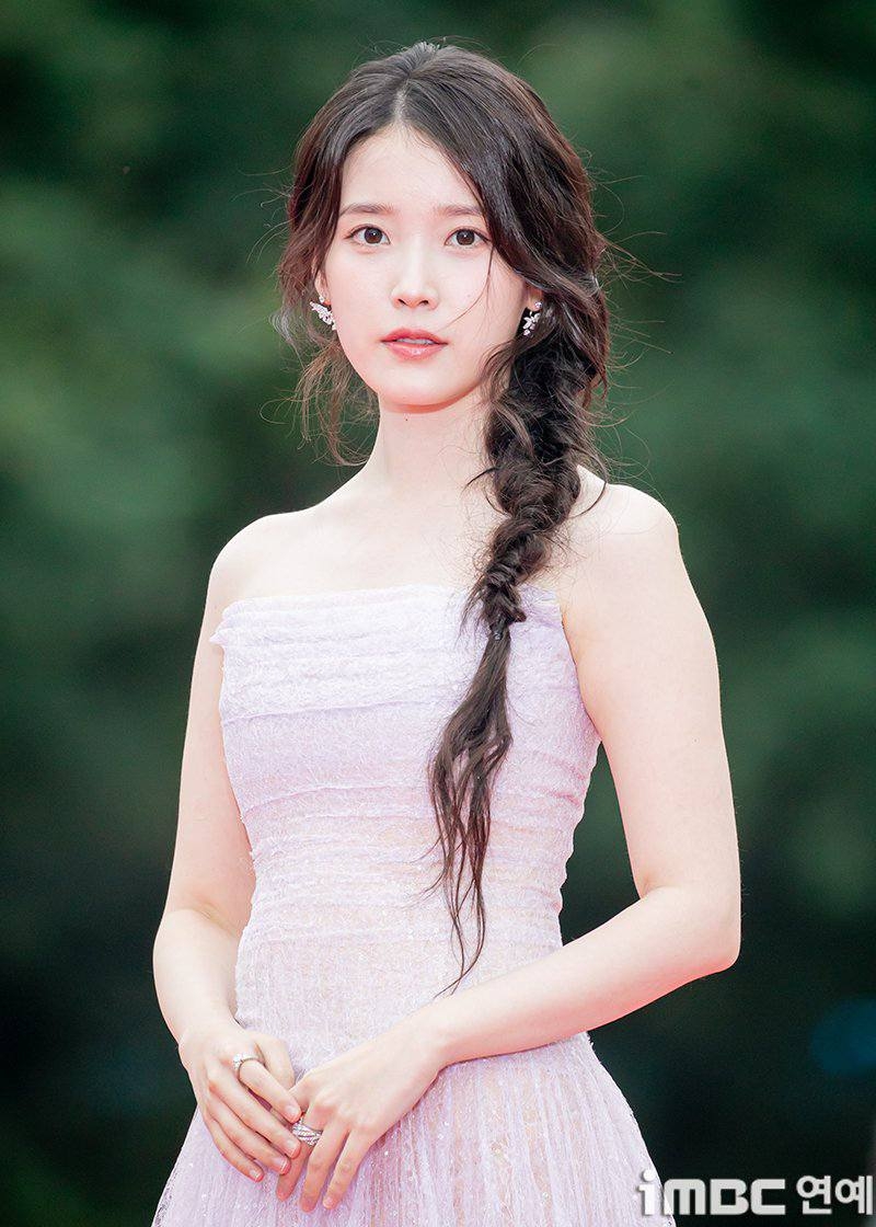 Ngắm mỹ nh&acirc;n n&agrave;y 1 tỷ lần vẫn phải than trời v&igrave; qu&aacute; đẹp: Đi đến đ&acirc;u s&aacute;ng bừng đến đ&oacute;, cả H&agrave;n Quốc c&oacute; đ&uacute;ng 1 người- Ảnh 9.