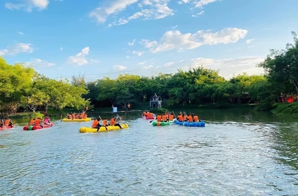 Nam NSƯT giàu nhất nhì Việt Nam làm chủ 2 khu du lịch và 5 hòn đảo, đi hát không cát-xê- Ảnh 6.
