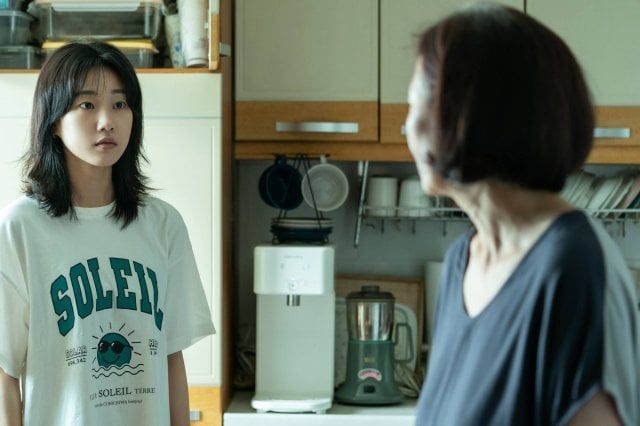 Đi 5.000km về quê sau 1 tháng nhập học, thấy cảnh mẹ, tôi bắt xe trở lại thành phố: 