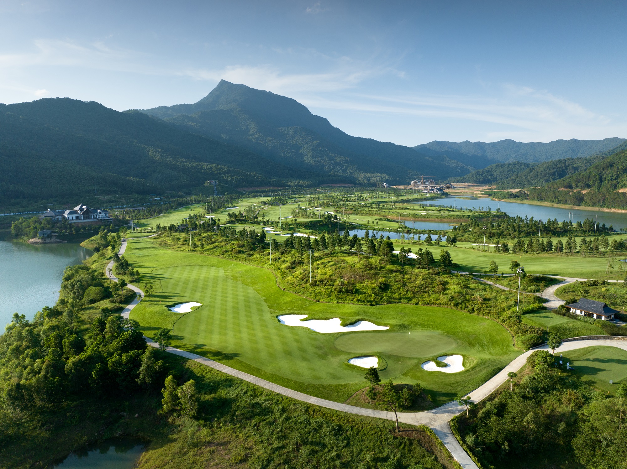 Thanh Lanh Valley Golf & Resort lọt top 10 sân golf phục vụ khách du lịch tốt nhất Việt Nam- Ảnh 2. Thanh Lanh Valley Golf & Resort lọt top 10 sân golf phục vụ khách du lịch tốt nhất Việt Nam- Ảnh 2.