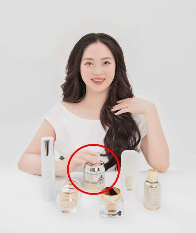Sữa Rửa Mặt Thải Độc Gan Gần 900K/ Lọ Do Ngọc Huỳnh Hoyer Quảng Cáo Rầm Rộ: Công Nghệ Vũ Trụ Nào Làm Được Vậy?- Ảnh 3. Sữa Rửa Mặt Thải Độc Gan Gần 900K/ Lọ Do Ngọc Huỳnh Hoyer Quảng Cáo Rầm Rộ: Công Nghệ Vũ Trụ Nào Làm Được Vậy?- Ảnh 3.
