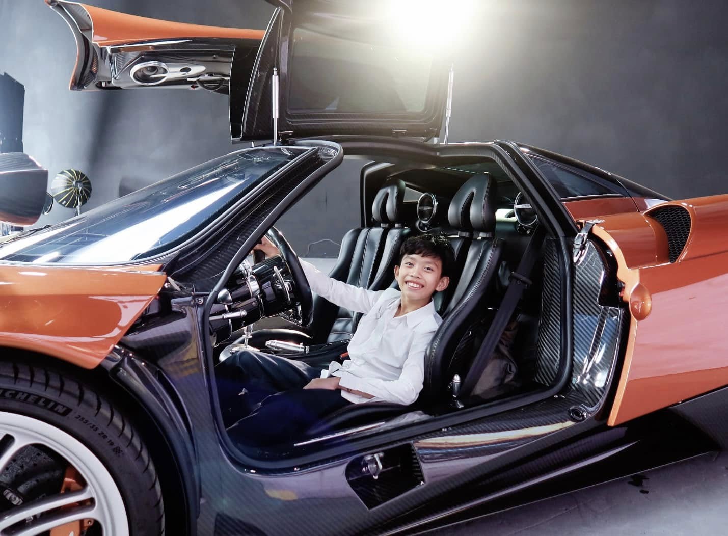 Ở Việt Nam c&oacute; d&agrave;n 