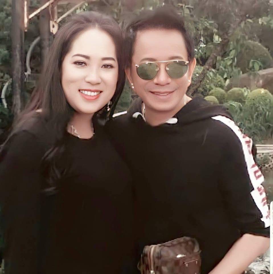 Nhan sắc vợ 3, kém 29 tuổi của “vua hài” từng cầm 300 cây vàng mua siêu xe, giờ bán cơm tấm- Ảnh 1.