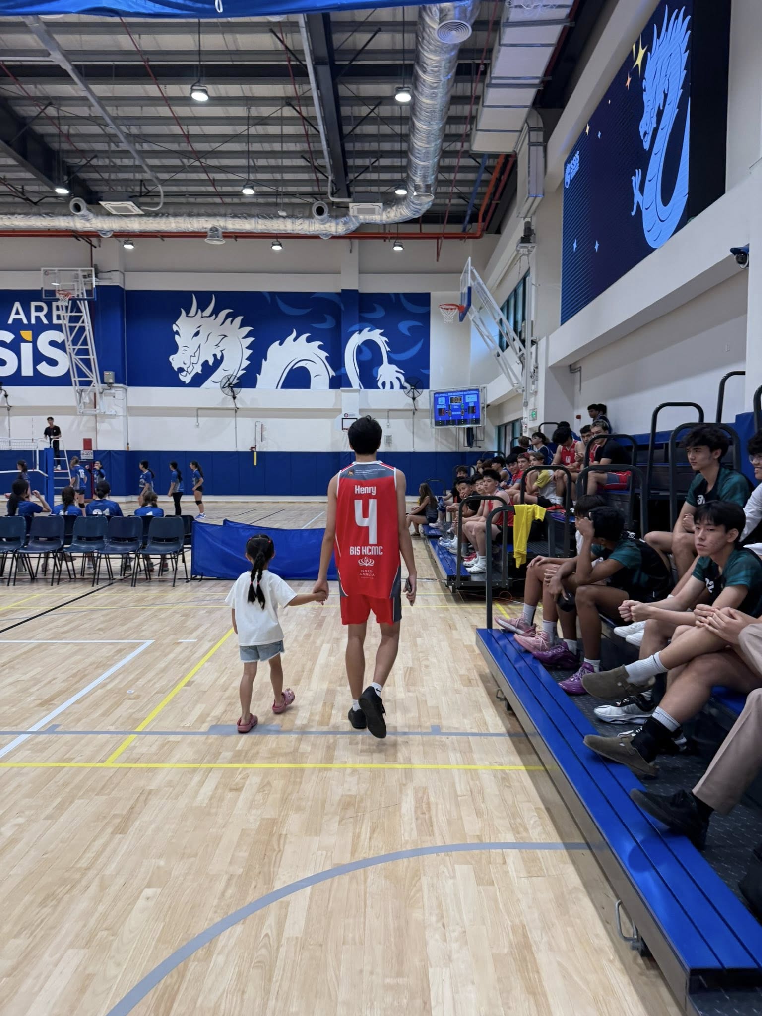 Ở Việt Nam c&oacute; d&agrave;n 