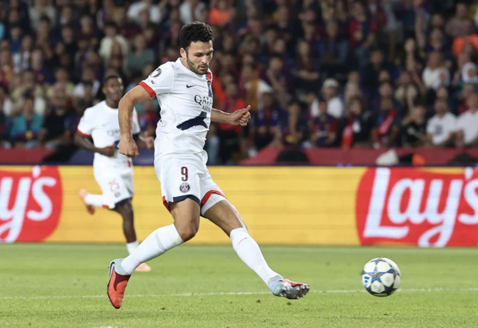 PSG ngược dòng siêu đỉnh, hạ chủ nhà Barcelona tại Montjuïc- Ảnh 6. PSG ngược dòng siêu đỉnh, hạ chủ nhà Barcelona tại Montjuïc- Ảnh 6.