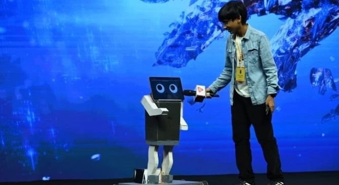 Thần Đồng Ai 16 Tuổi Nổi Tiếng Khắp Ấn Độ: Tự Lập Startup Riêng, Tuyển Chính Bố Đẻ Vào Làm Việc- Ảnh 2. Thần Đồng Ai 16 Tuổi Nổi Tiếng Khắp Ấn Độ: Tự Lập Startup Riêng, Tuyển Chính Bố Đẻ Vào Làm Việc- Ảnh 2.