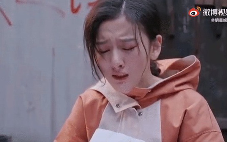 Thấy ông nội bán ruộng sắm Mercedes S500, dâu trưởng hỏi vay 1 tỷ thì nhận phản ứng khiến cô thề độc:  