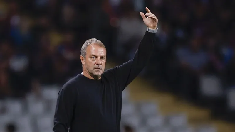 Hansi Flick: “Barcelona vẫn kém PSG một bậc”- Ảnh 1.