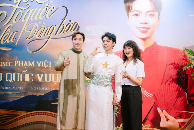 Lưu Quốc Vượng có cát-xê từ lớp 6, hâm mộ 1 nữ ca sĩ đình đám: "Tôi đứng trên giường hát Bay tới nóc"- Ảnh 4. Lưu Quốc Vượng có cát-xê từ lớp 6, hâm mộ 1 nữ ca sĩ đình đám: "Tôi đứng trên giường hát Bay tới nóc"- Ảnh 4.