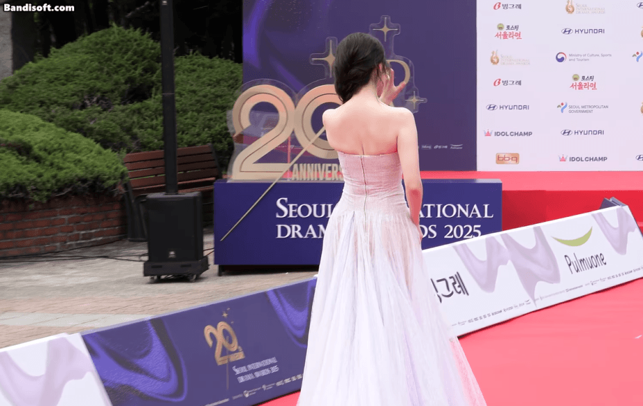 Ngắm mỹ nh&acirc;n n&agrave;y 1 tỷ lần vẫn phải than trời v&igrave; qu&aacute; đẹp: Đi đến đ&acirc;u s&aacute;ng bừng đến đ&oacute;, cả H&agrave;n Quốc c&oacute; đ&uacute;ng 1 người- Ảnh 4.