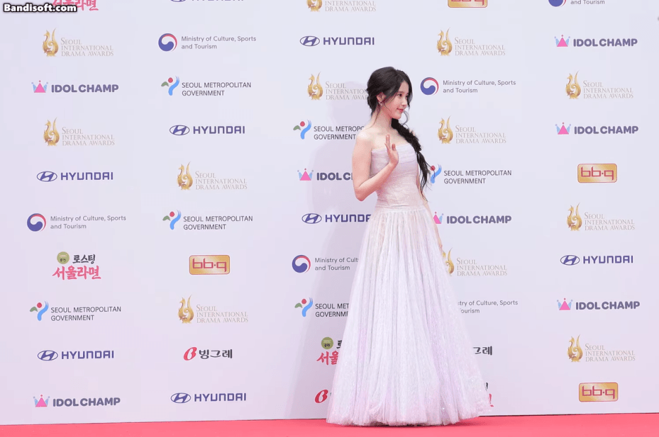 Ngắm mỹ nh&acirc;n n&agrave;y 1 tỷ lần vẫn phải than trời v&igrave; qu&aacute; đẹp: Đi đến đ&acirc;u s&aacute;ng bừng đến đ&oacute;, cả H&agrave;n Quốc c&oacute; đ&uacute;ng 1 người- Ảnh 3.