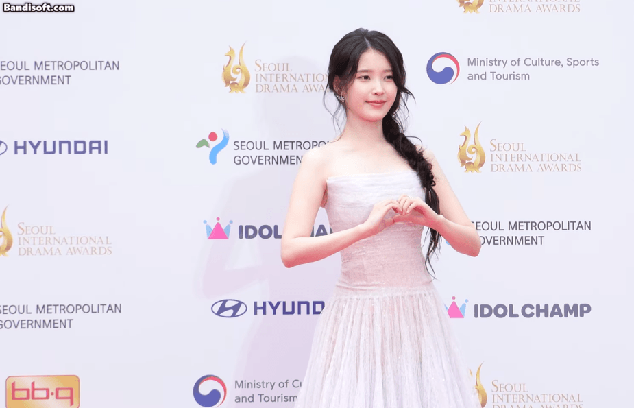 Ngắm mỹ nh&acirc;n n&agrave;y 1 tỷ lần vẫn phải than trời v&igrave; qu&aacute; đẹp: Đi đến đ&acirc;u s&aacute;ng bừng đến đ&oacute;, cả H&agrave;n Quốc c&oacute; đ&uacute;ng 1 người- Ảnh 2.