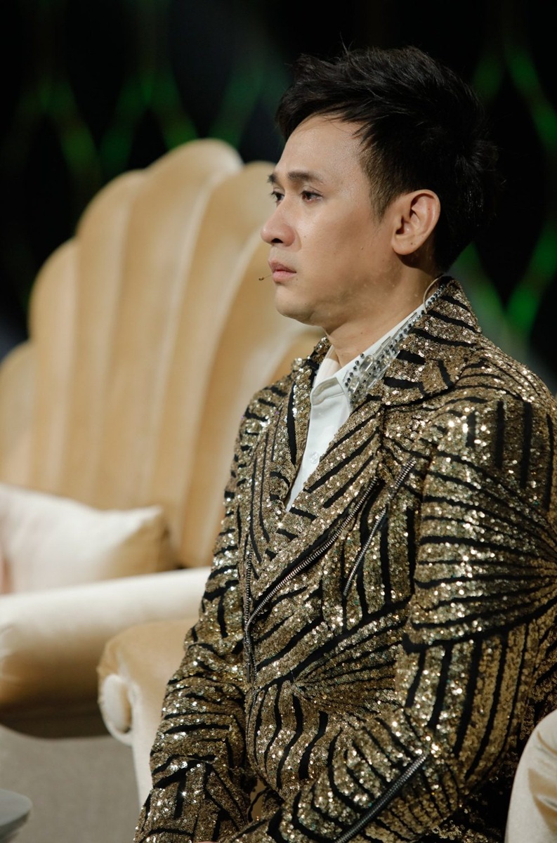 Nam ca sĩ là Viện phó 50 tuổi: "Tự nhiên tôi nổi da gà"- Ảnh 2.