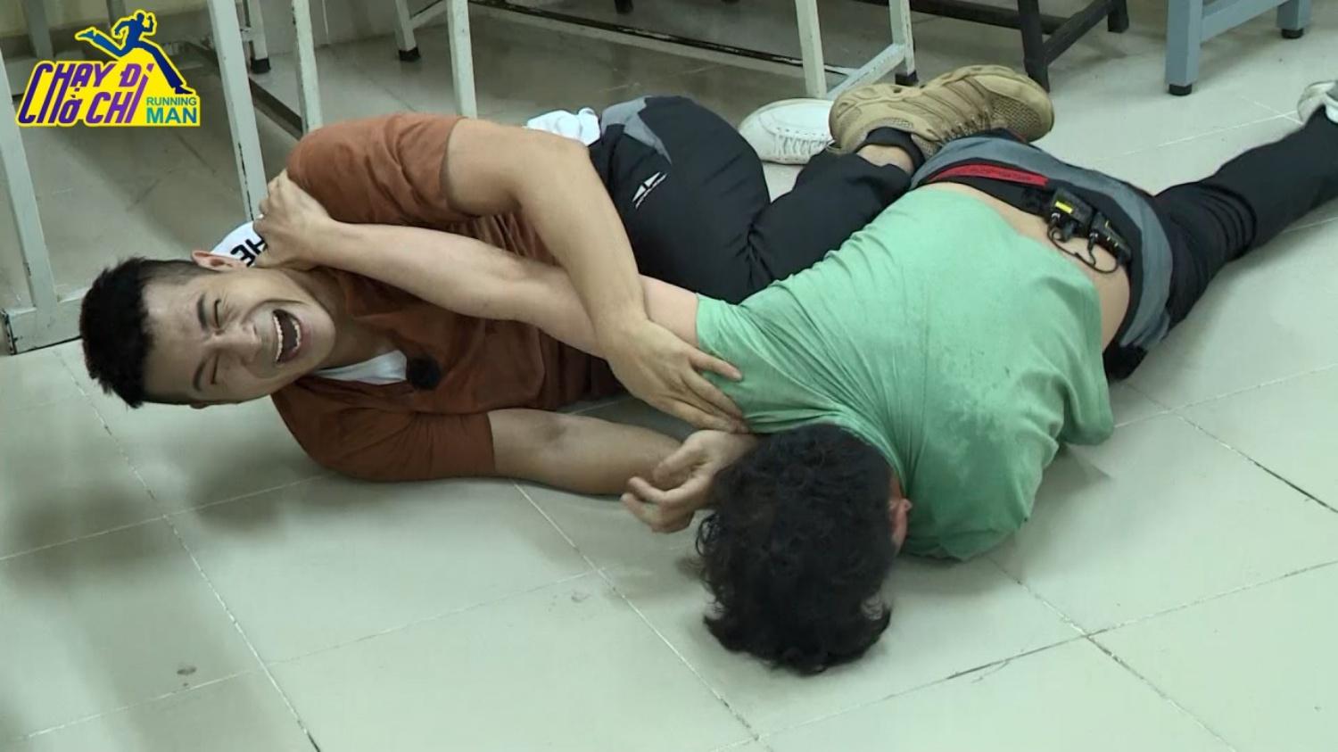 Trấn Thành bị tấn công?- Ảnh 10. Trấn Thành bị tấn công?- Ảnh 10.