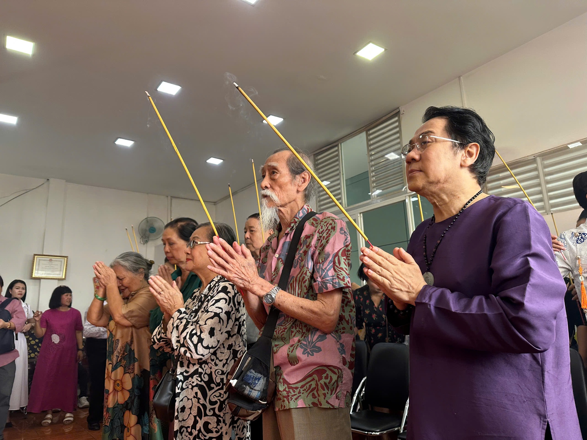 NSND Trịnh Kim Chi: “Dùng toàn bộ tiền cúng Tổ để cứu trợ đồng bào bão lụt miền Bắc, miền Trung”- Ảnh 2.