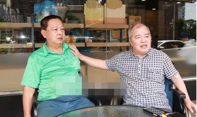 "Công chúa Cbiz" bị cha bóc phốt, nghi bỏ mặc mẹ sang Việt Nam làm mướn và bán bánh mì- Ảnh 3. "Công chúa Cbiz" bị cha bóc phốt, nghi bỏ mặc mẹ sang Việt Nam làm mướn và bán bánh mì- Ảnh 3.