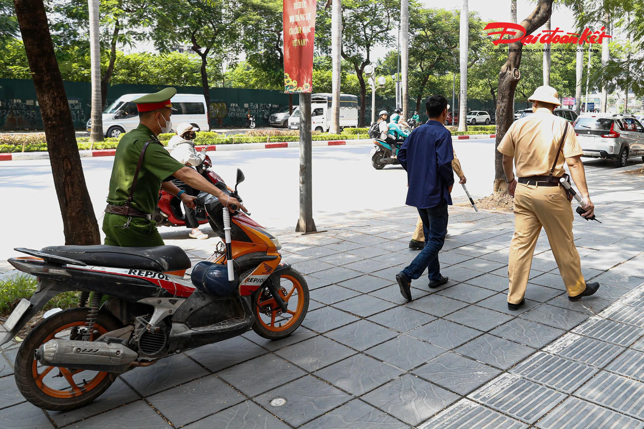 Tài xế vừa đi tù hơn 10 năm vi phạm nồng độ: Phân trần không biết luật rồi bỏ xe đi về- Ảnh 4. Tài xế vừa đi tù hơn 10 năm vi phạm nồng độ: Phân trần không biết luật rồi bỏ xe đi về- Ảnh 4.