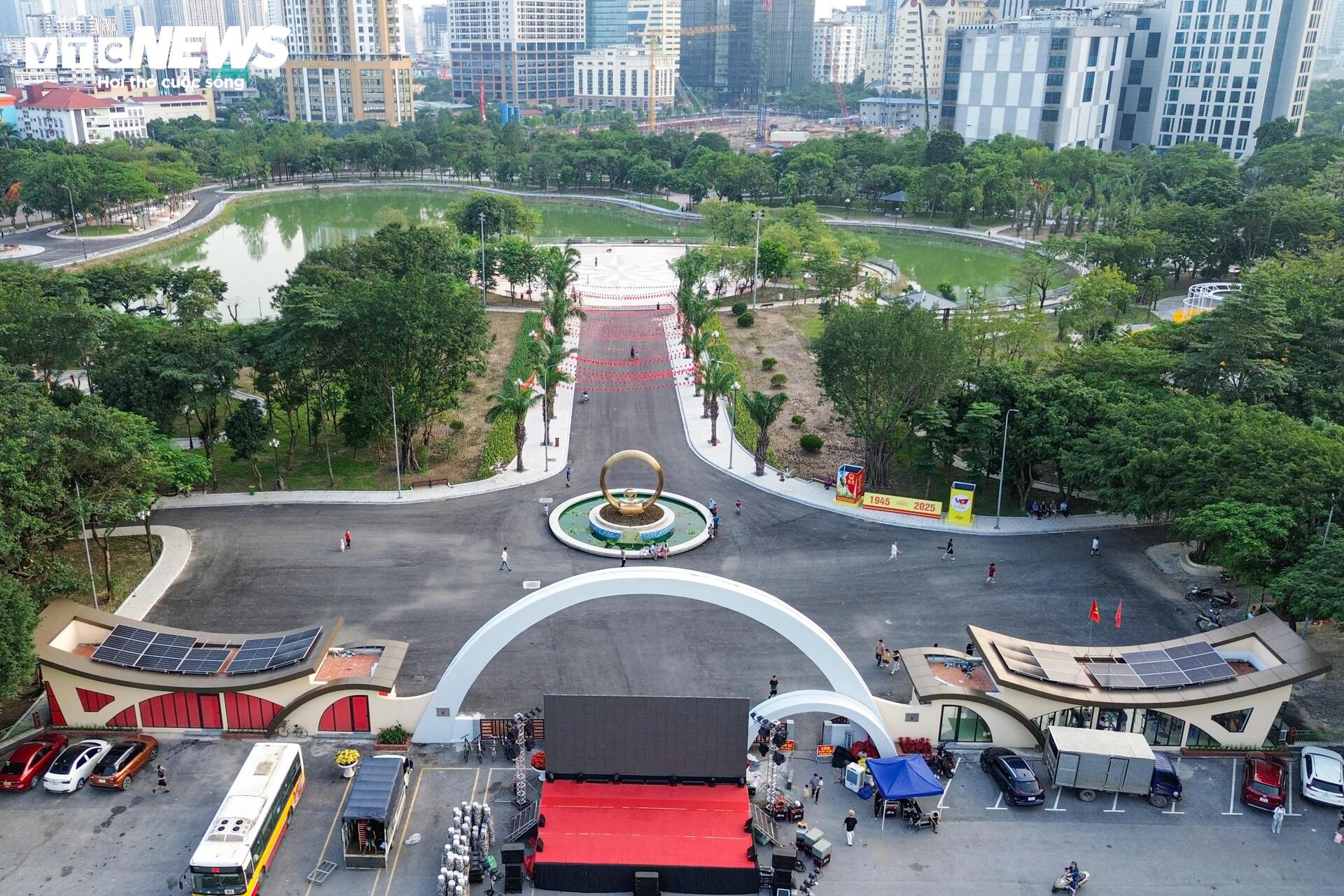 Được đầu tư cải tạo 66 tỷ đồng, công viên ở Hà Nội khang trang, khác lạ- Ảnh 5. Được đầu tư cải tạo 66 tỷ đồng, công viên ở Hà Nội khang trang, khác lạ- Ảnh 5.