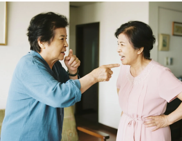 11 người bạn thân góp 7 triệu đồng/tháng, thuê biệt thự để cùng dưỡng già, nhưng tan rã chỉ sau 4 tháng: “Tưởng tượng thì đẹp, ở lâu mới biết quá khó”- Ảnh 1. 11 người bạn thân góp 7 triệu đồng/tháng, thuê biệt thự để cùng dưỡng già, nhưng tan rã chỉ sau 4 tháng: “Tưởng tượng thì đẹp, ở lâu mới biết quá khó”- Ảnh 1.