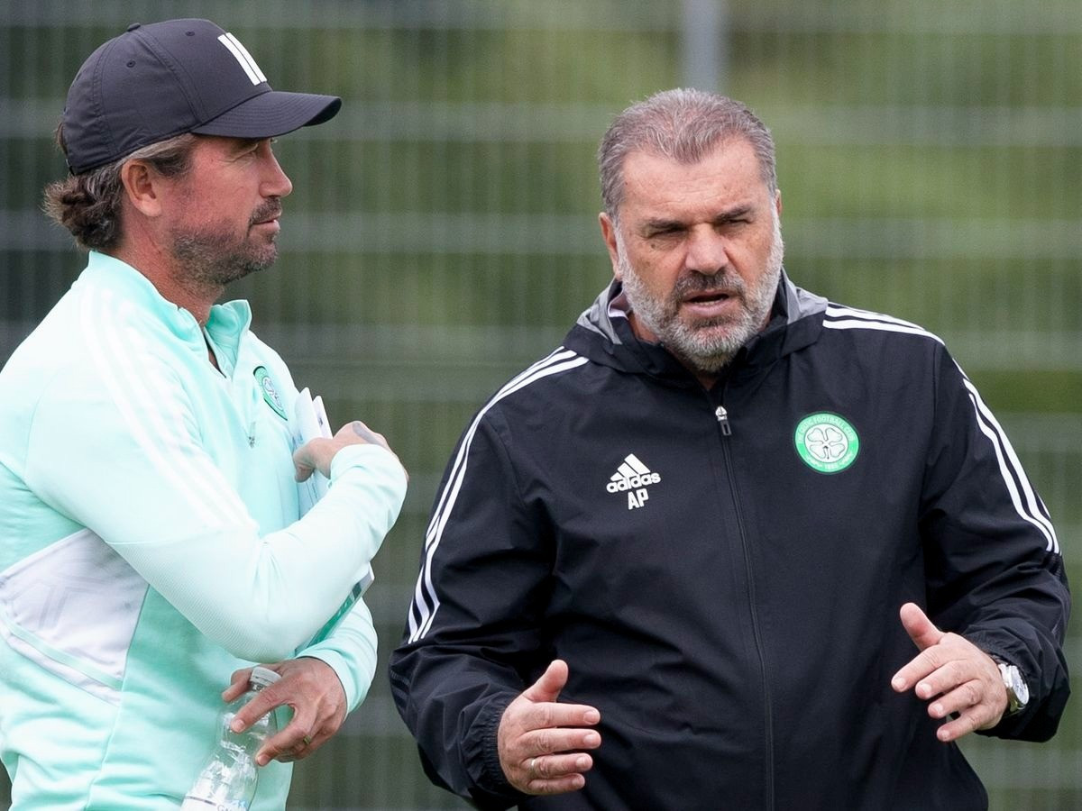 Sếp cũ của Harry Kewell và 39 ngày thảm hoạ trước khi nhận trát sa thải- Ảnh 1. Sếp cũ của Harry Kewell và 39 ngày thảm hoạ trước khi nhận trát sa thải- Ảnh 1.