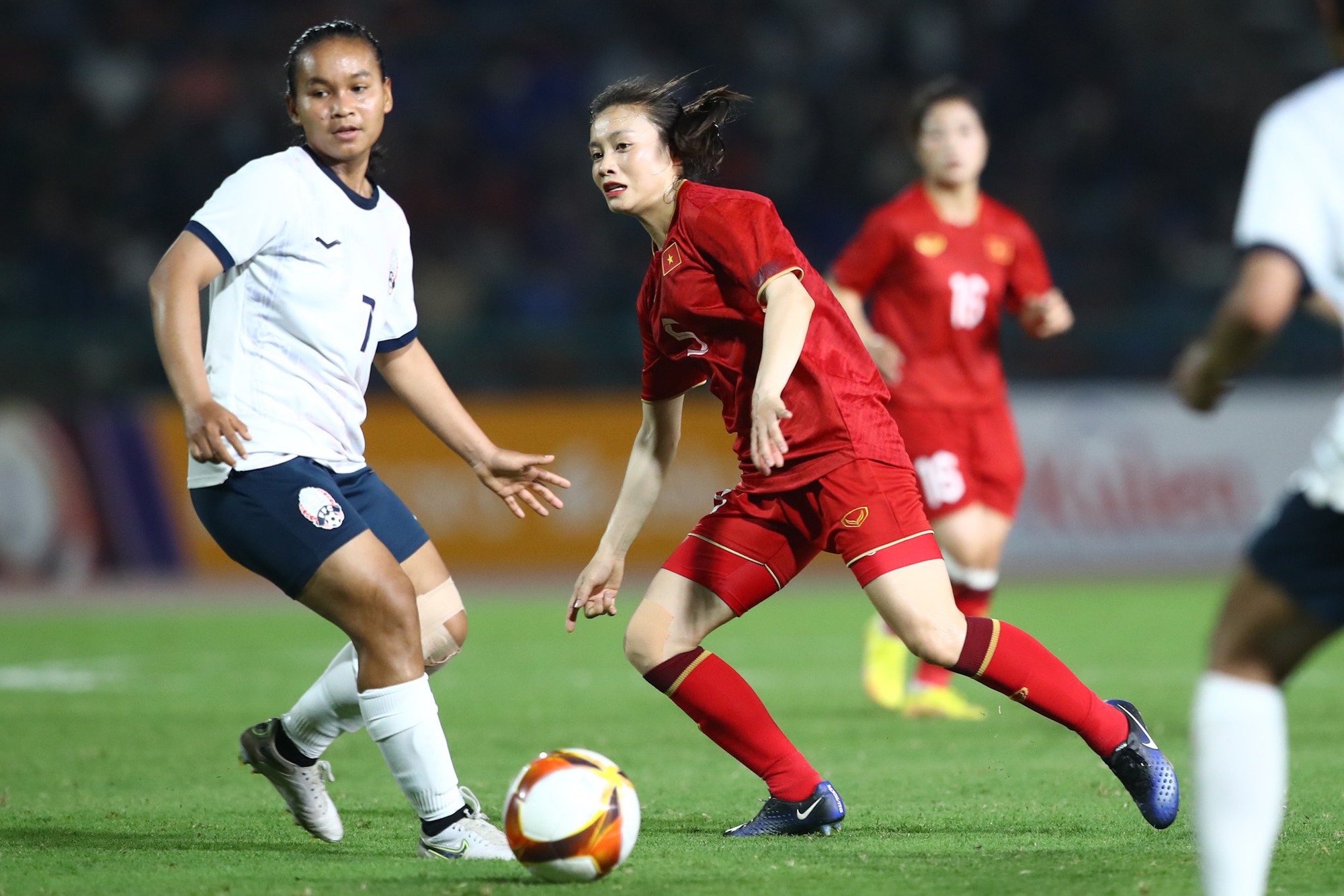 Vì sao tuyển Campuchia đứng trên cả đội dự World Cup, né được Việt Nam ở vòng bảng SEA Games?- Ảnh 3. Vì sao tuyển Campuchia đứng trên cả đội dự World Cup, né được Việt Nam ở vòng bảng SEA Games?- Ảnh 3.