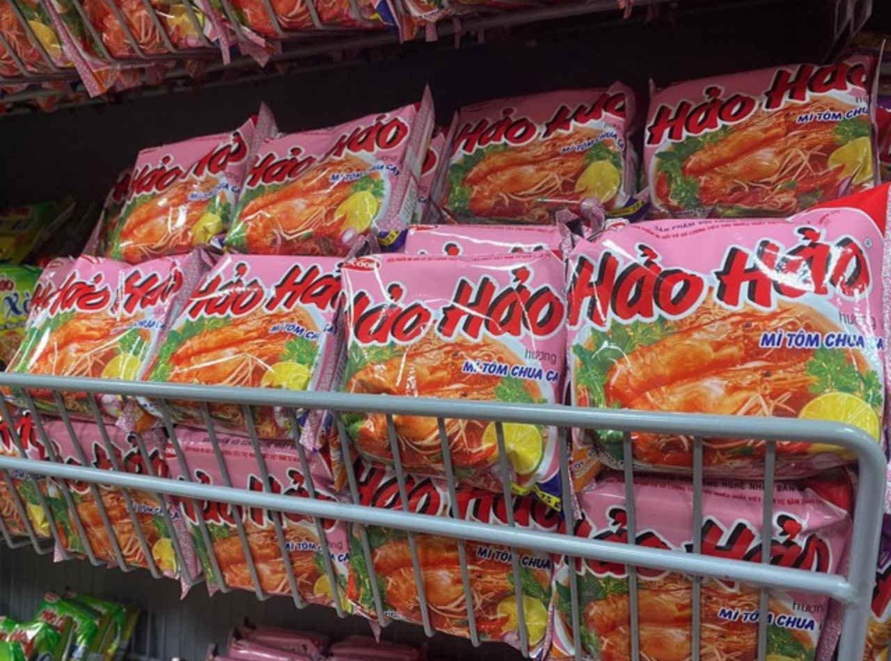 Bóc thử mì Hảo Hảo mua ở miền Nam và miền Bắc: Phát hiện sự khác nhau bất ngờ, liệu có đúng như 
